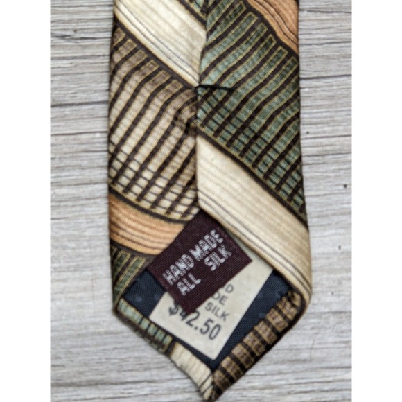 Umberto Bossi Men's 100% Silk Tie Green Gold Tan Necktie 58 Inches Long - Picture 3 of 6